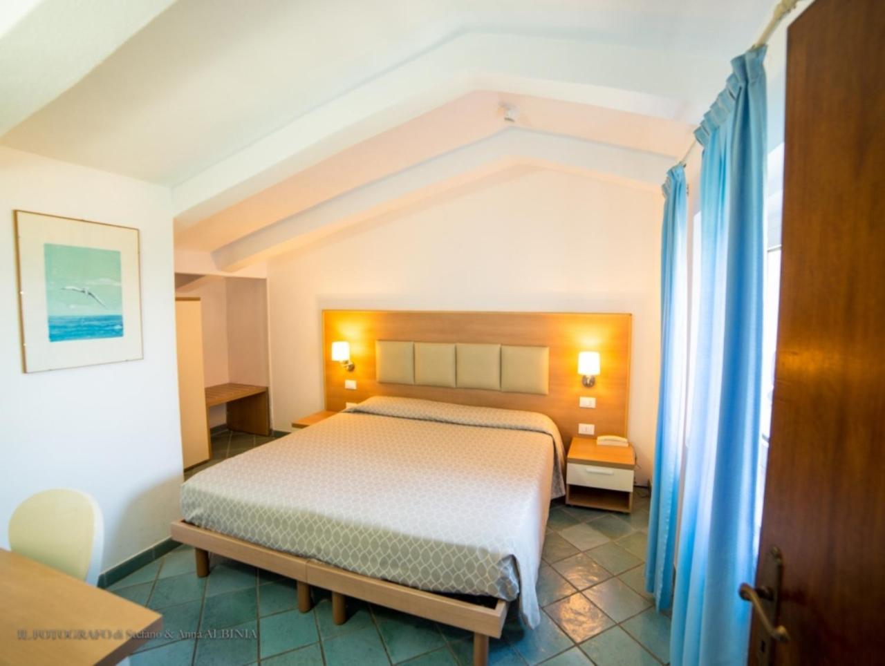 Hotel Saraceno Giglio Porto Pokoj fotografie